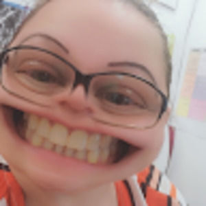 Meet your Posher, Carolyn